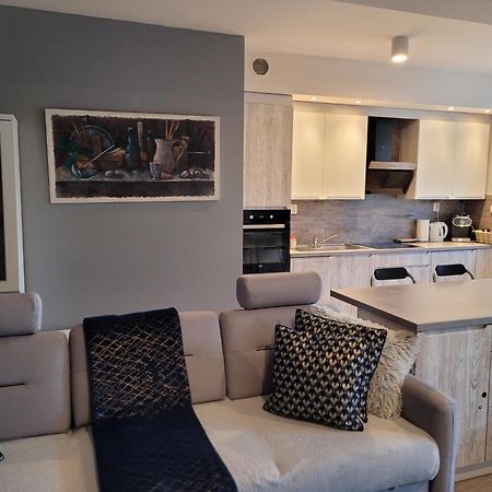 Apartament Lilla Jelenia Góra Екстериор снимка