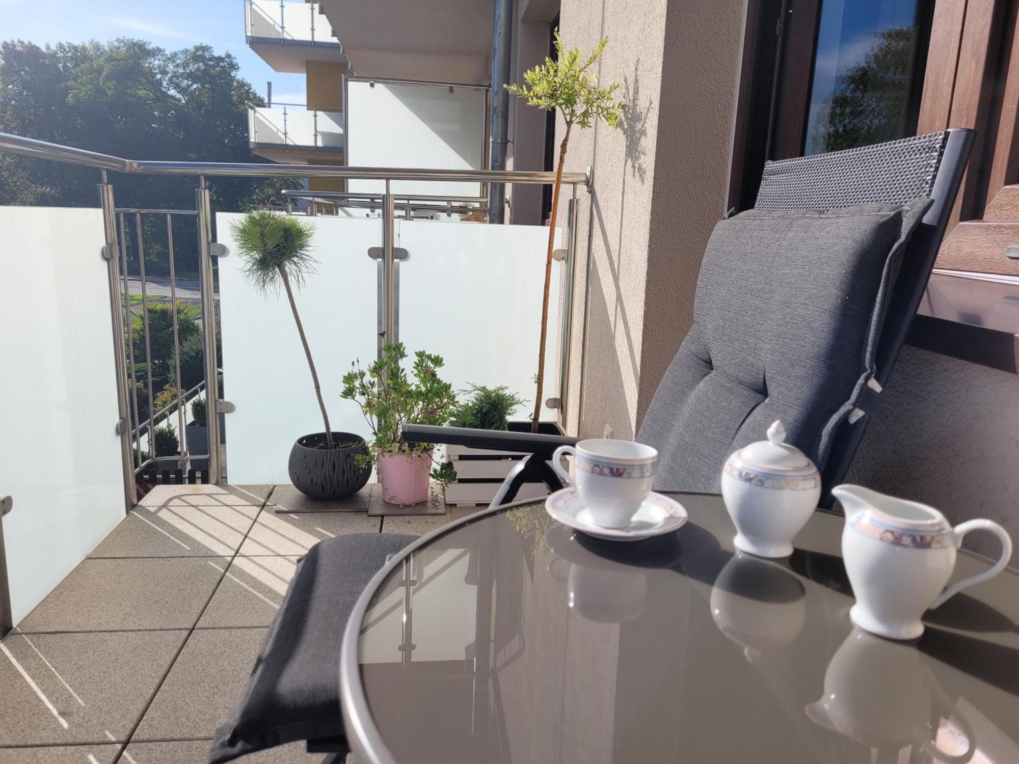 Apartament Lilla Jelenia Góra Екстериор снимка